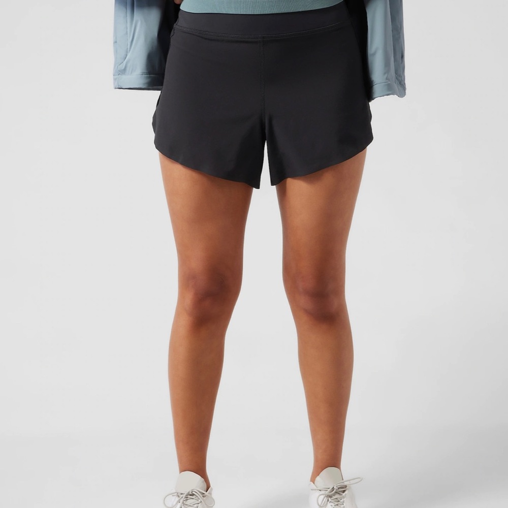 Athleta Run With It 3.5" Short